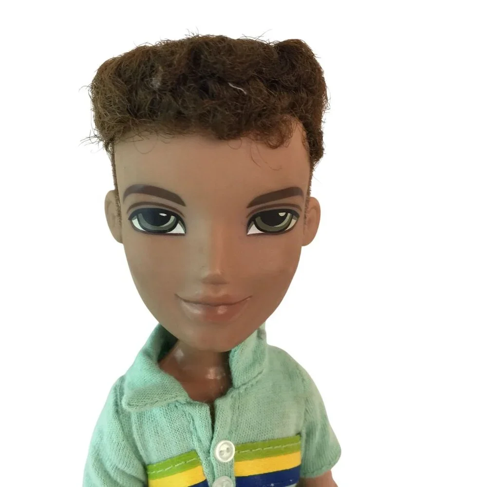 Vintage MGA Bratz Boyz Dylan Doll Blue Shirt Khaki‎ Shorts Sandals Shoes 2001
